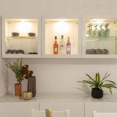 Xenia - Enjoy Porta Venezia In Modern Apt- 10 Min From Duomo Apartment