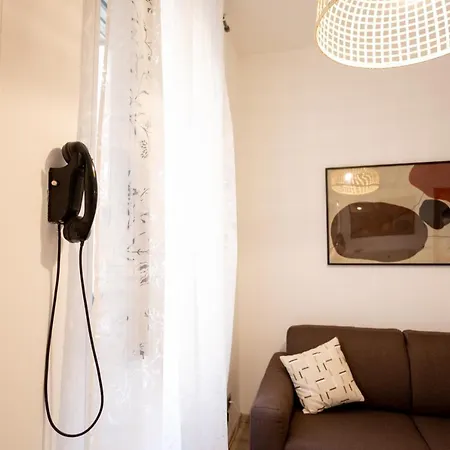 Xenia - Enjoy Porta Venezia In Modern Apt- 10 Min From Duomo Apartment