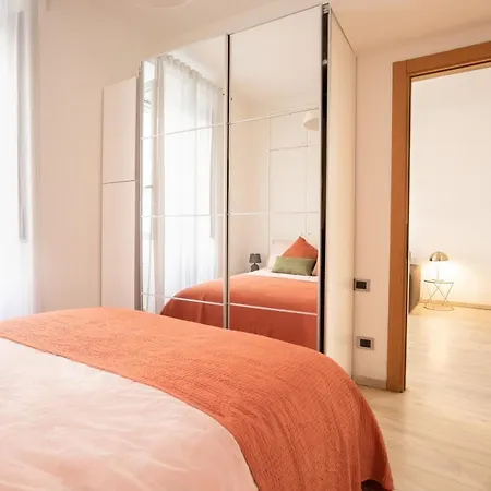 Apartment Xenia - Enjoy Porta Venezia In Modern Apt- 10 Min From Duomo Milan